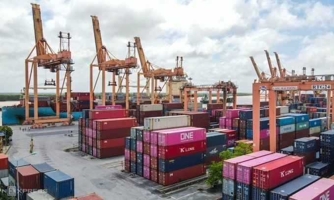 Vietnam posts $20.5B trade surplus in 11 months