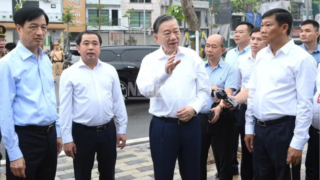 leader inspects